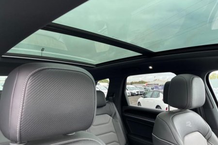 2026 Volkswagen Touareg - photo 40