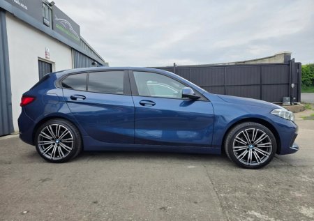 2022 BMW 1-Series - photo 8