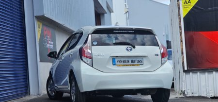2015 Toyota Aqua - photo 4