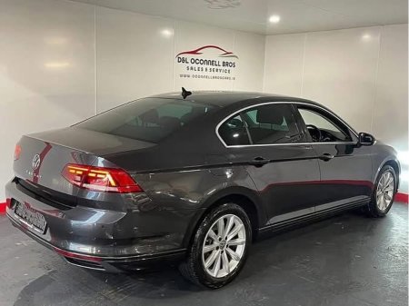 2022 Volkswagen Passat - photo 4