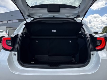 2025 Toyota Yaris - photo 10