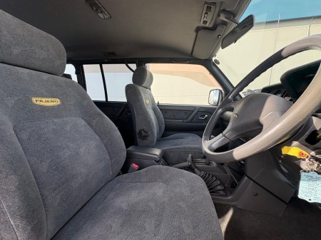 1996 Mitsubishi Pajero - photo 9