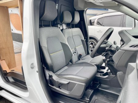 2023 Renault Kangoo - photo 10