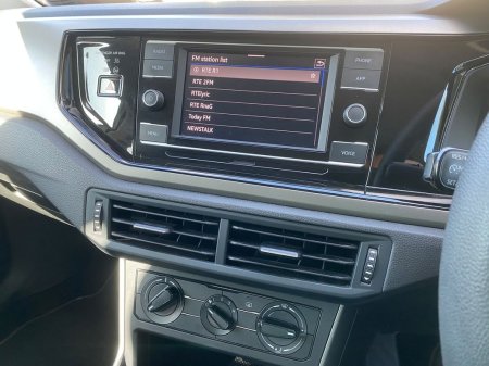 2020 Volkswagen Polo - photo 11