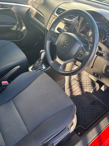 2015 Suzuki Swift - photo 12