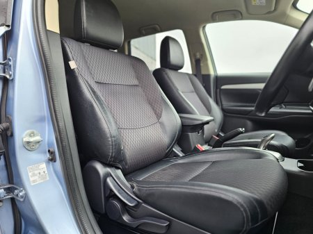 2015 Mitsubishi Outlander - photo 7