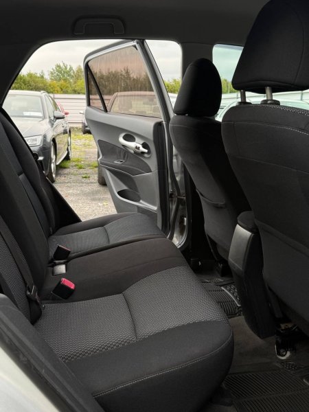 2011 Toyota Auris - photo 30