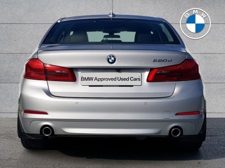 2020 BMW 5-Series - photo 15