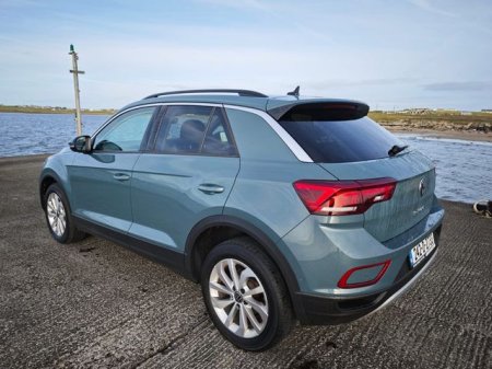 2024 Volkswagen T-Roc - photo 6