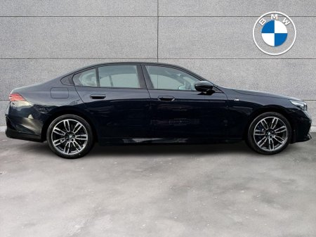 2024 BMW 5-Series - photo 20