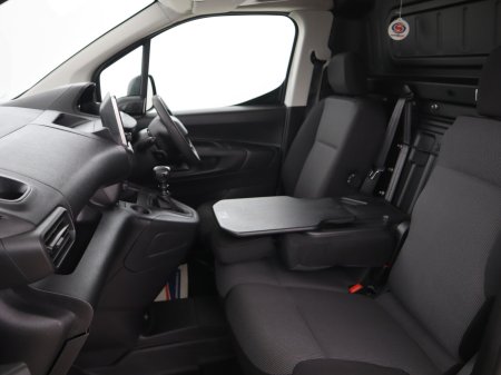 2023 Peugeot Partner - photo 17