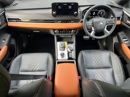 2022 Mitsubishi Outlander - photo 10