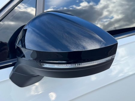 2023 Volkswagen Touareg - photo 14