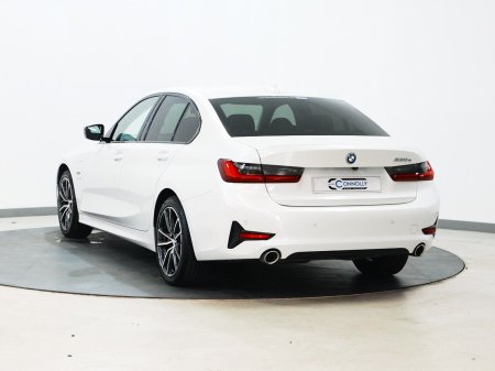 2022 BMW 3-Series - photo 6