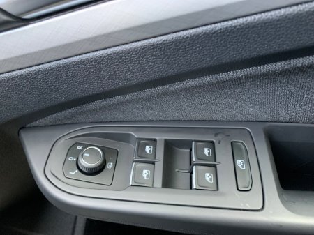 2023 Volkswagen Golf - photo 25