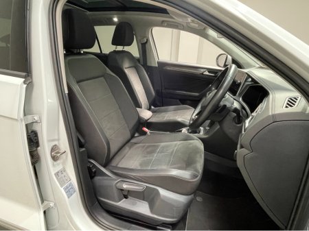 2023 Volkswagen T-Roc - photo 11