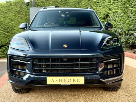 2024 Porsche Cayenne - photo 2