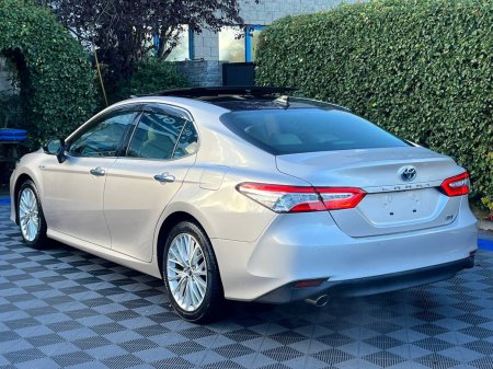 2018 Toyota Camry - photo 5