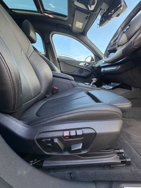 2022 BMW 1-Series - photo 17