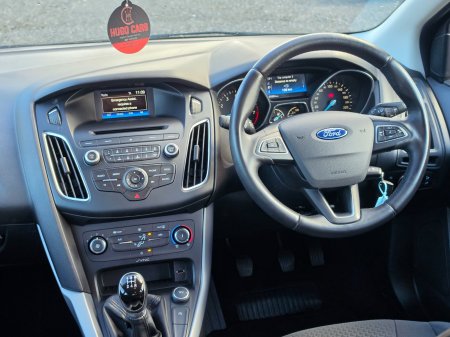 2017 Ford Focus - photo 8
