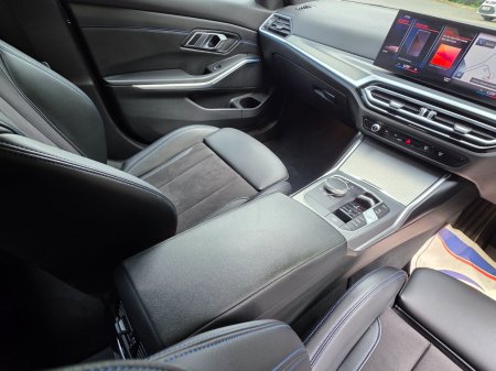 2023 BMW 3-Series - photo 21