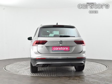 2020 Volkswagen Tiguan - photo 4