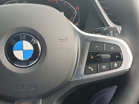 2024 BMW 1-Series - photo 18
