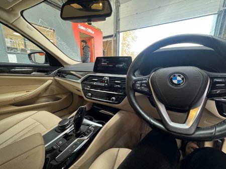 2017 BMW 5-Series - photo 15