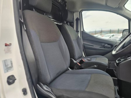 2016 Nissan NV200 - photo 6