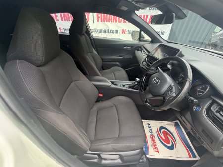 2018 Toyota C-HR - photo 12
