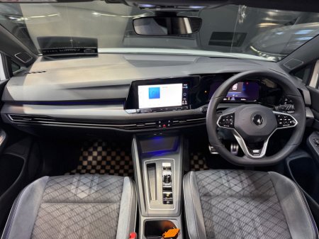 2021 Volkswagen Golf - photo 19
