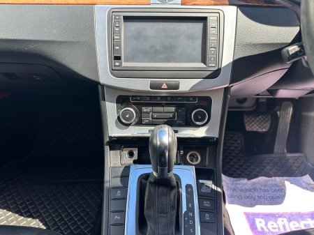 2011 Volkswagen Passat - photo 11