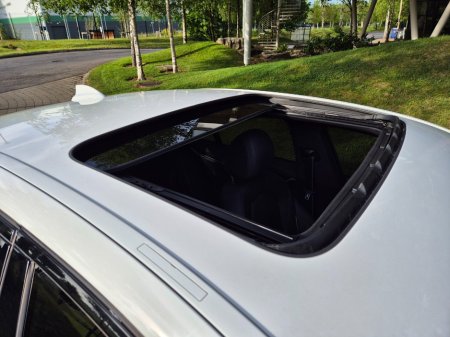 2022 BMW 5-Series - photo 8