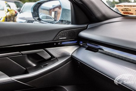 2024 BMW 5-Series - photo 29