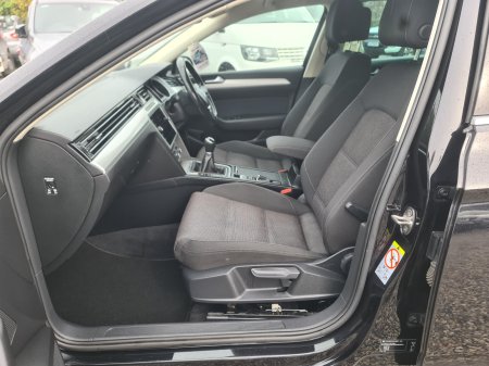 2019 Volkswagen Passat - photo 9