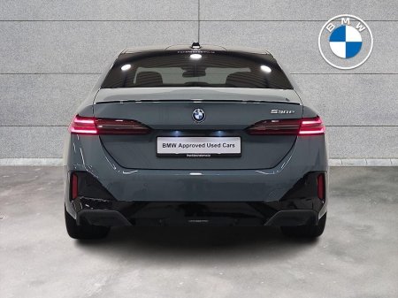 2025 BMW 5-Series - photo 15