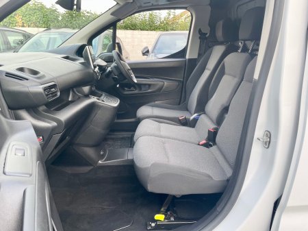 2022 Peugeot Partner - photo 23