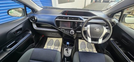 2015 Toyota Aqua - photo 9