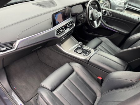 2020 BMW X5 - photo 18