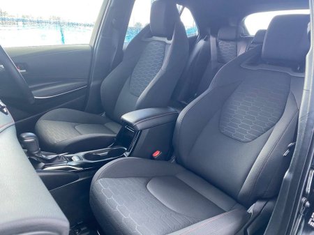 2025 Toyota Corolla - photo 6
