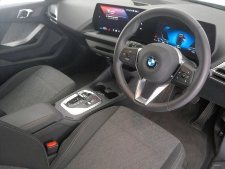 2026 BMW 1-Series - photo 6