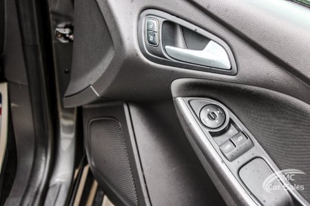 2016 Ford Focus - photo 14