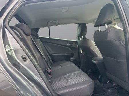 2022 Toyota Prius - photo 10