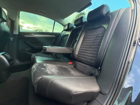 2020 Volkswagen Passat - photo 26