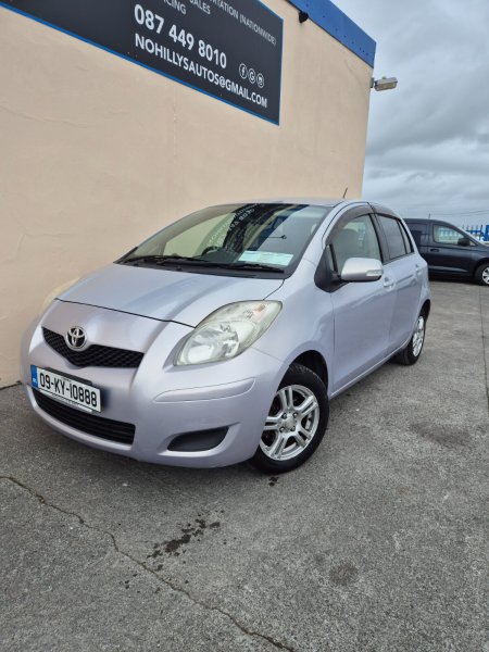 2009 Toyota Vitz - photo 3