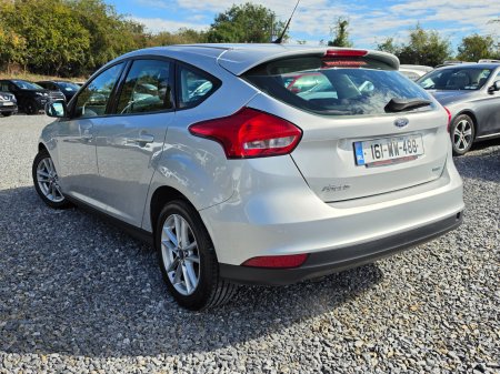 2016 Ford Focus - photo 2
