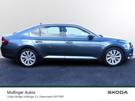 2022 Skoda Superb - photo 10