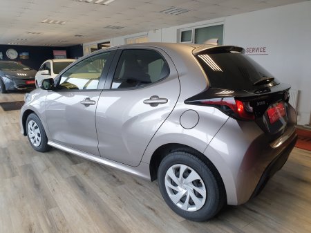 2022 Toyota Yaris - photo 7