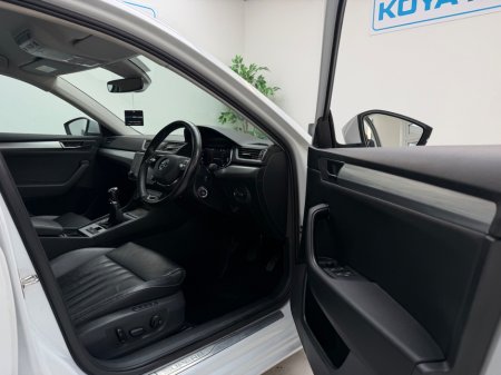 2022 Skoda Superb - photo 26