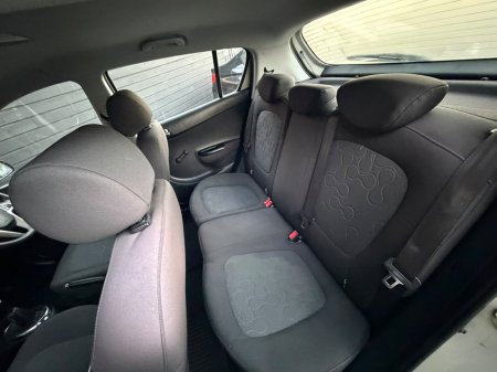 2012 Hyundai i20 - photo 15